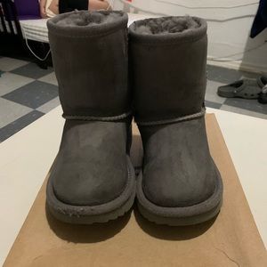 UGG T Classic II